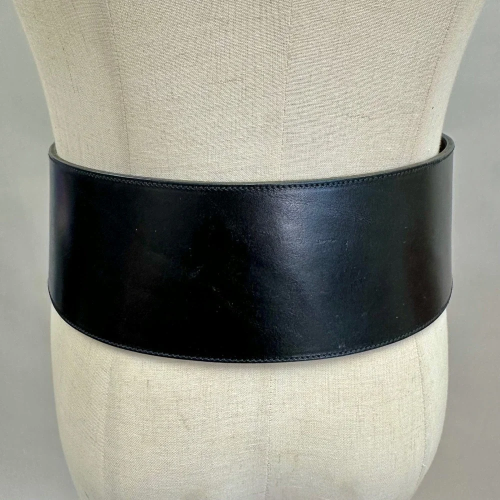 Vintage‎ Wide Black Leather Belt Gold Sculptural Buckle Cabochon Italy Size 30